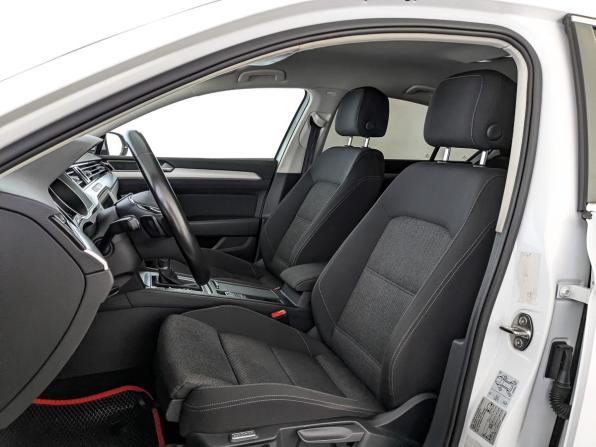 Volkswagen Passat B8 с пробегом 2019 года, цена 2 090 000 рублей, 116847 км, седан, Автокод Объявления