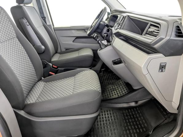 Volkswagen Caravelle T6 Рестайлинг с пробегом 2021 года, цена 4 320 000 рублей, 62925 км, минивэн, Автокод Объявления