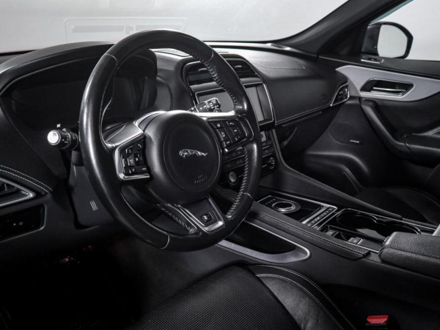 Jaguar F-Pace I Москва  - изображение 14