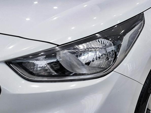 Hyundai Solaris II с пробегом 2019 года, цена 1 390 000 рублей, 74463 км, седан, Автокод Объявления