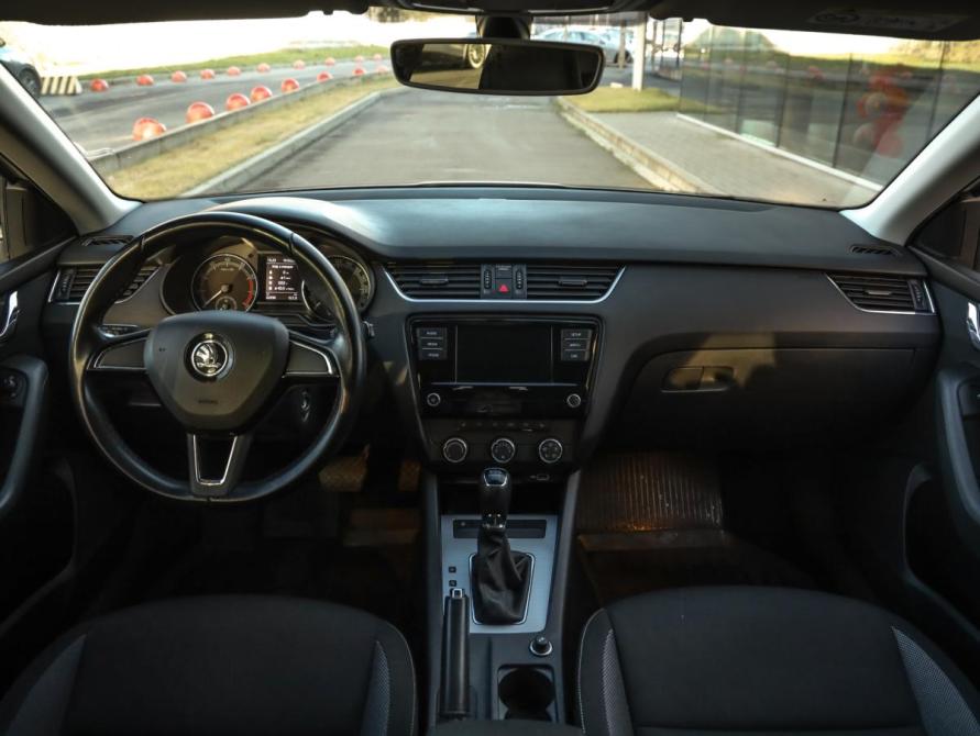 Skoda Octavia III (A7) Рестайлинг Санкт-Петербург  - изображение 12