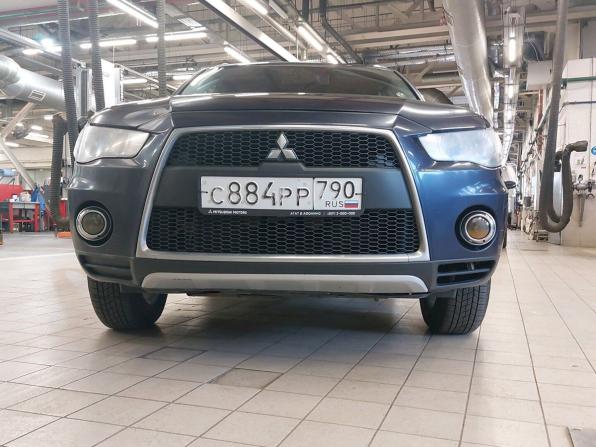 Mitsubishi Outlander II Рестайлинг с пробегом 2010 года, цена 745 000 рублей, 267627 км, внедорожник, Автокод Объявления