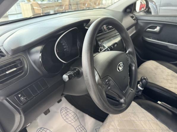 Kia Rio III Рестайлинг с пробегом 2016 года, цена 930 000 рублей, 138825 км, хэтчбек, Автокод Объявления