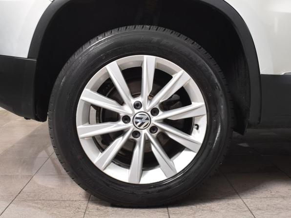 Volkswagen Tiguan I Рестайлинг с пробегом 2011 года, цена 1 299 995 рублей, 198303 км, внедорожник, Автокод Объявления