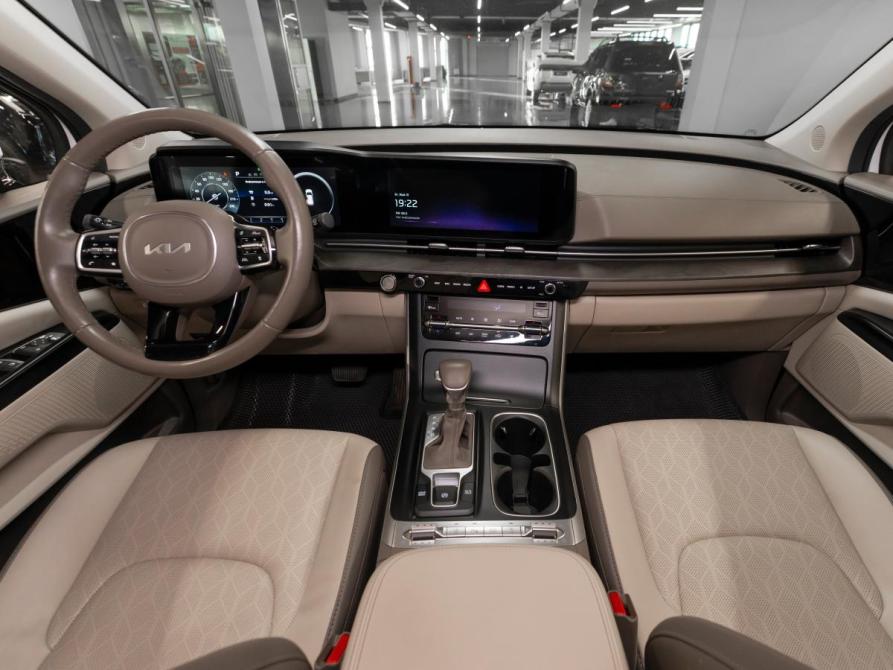 Kia Carnival IV Москва  - изображение 8
