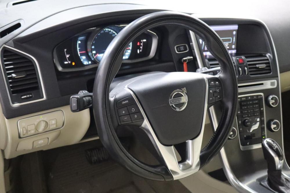 Volvo XC60 I Рестайлинг Санкт-Петербург  - изображение 9