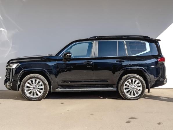 Toyota Land Cruiser 300 Series с пробегом 2023 года, цена 11 450 000 рублей, 33816 км, внедорожник, Автокод Объявления