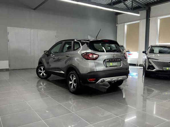 Renault Kaptur I Рестайлинг с пробегом 2021 года, цена 1 675 000 рублей, 75822 км, внедорожник, Автокод Объявления