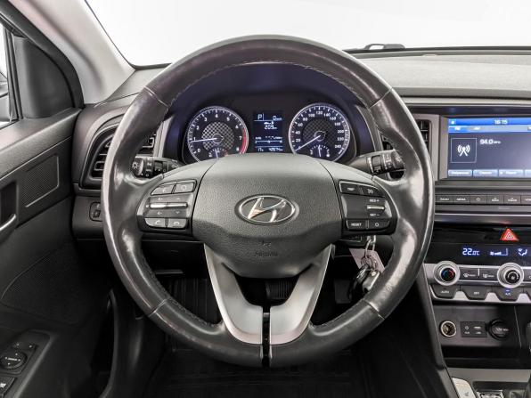 Hyundai Elantra VI (AD) Рестайлинг с пробегом 2020 года, цена 1 795 000 рублей, 42520 км, седан, Автокод Объявления