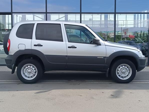 Chevrolet Niva I Рестайлинг с пробегом 2017 года, цена 760 000 рублей, 58232 км, внедорожник, Автокод Объявления