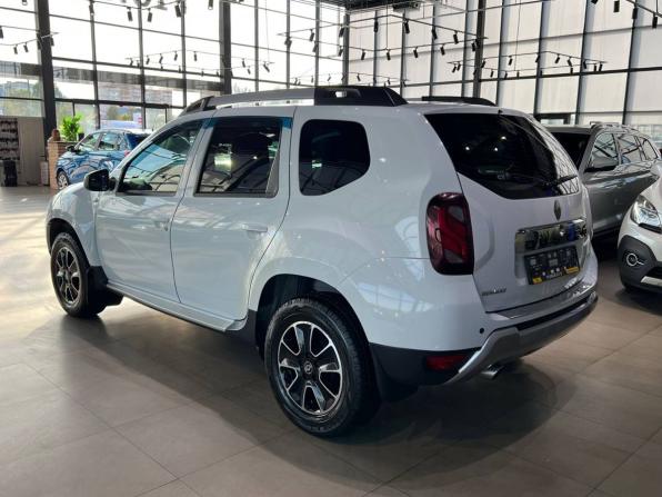Renault Duster I Рестайлинг с пробегом 2017 года, цена 1 320 000 рублей, 179623 км, внедорожник, Автокод Объявления