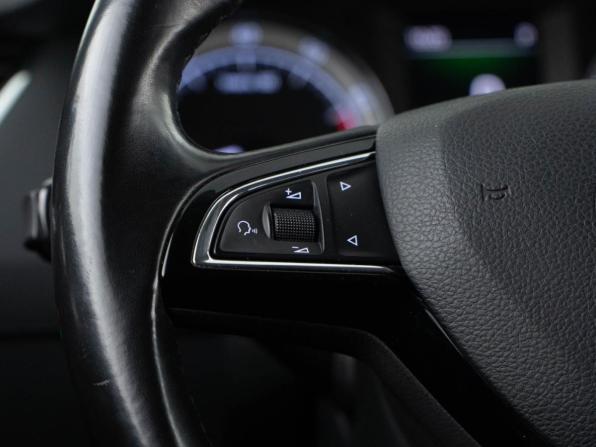 Skoda Octavia III (A7) Рестайлинг с пробегом 2018 года, цена 1 900 046 рублей, 113699 км, лифтбек, Автокод Объявления