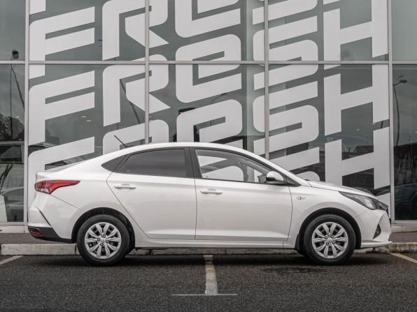 Hyundai Solaris II Рестайлинг с пробегом 2021 года, цена 1 700 000 рублей, 44857 км, седан, Автокод Объявления