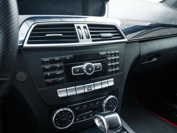 Mercedes-Benz C-Класс III (W204) Рестайлинг с пробегом 2012 года, цена 1 149 000 рублей, 263543 км, седан, Автокод Объявления