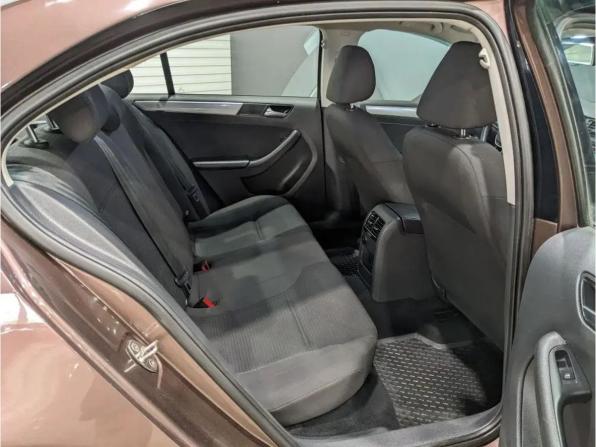 Volkswagen Jetta VI Рестайлинг с пробегом 2014 года, цена 850 000 рублей, 246000 км, седан, Автокод Объявления