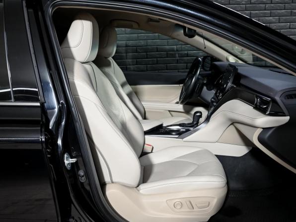 Toyota Camry VIII (XV70) Рестайлинг с пробегом 2021 года, цена 3 920 000 рублей, 98848 км, седан, Автокод Объявления