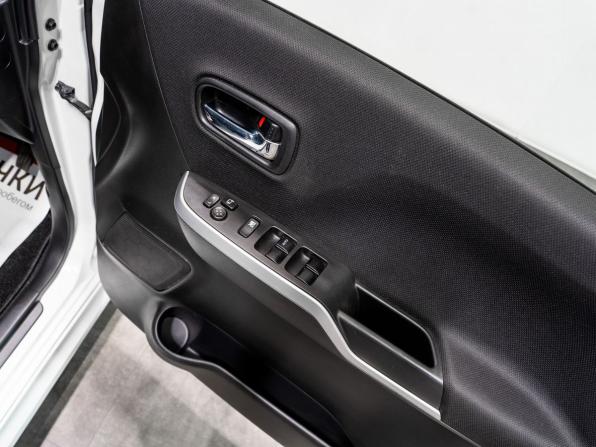 Suzuki Solio III с пробегом 2019 года, цена 1 265 000 рублей, 99190 км, микровэн, Автокод Объявления