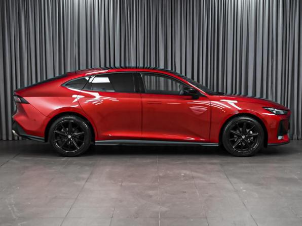 Changan UNI-V I с пробегом 2024 года, цена 2 598 000 рублей, 32186 км, лифтбек, Автокод Объявления