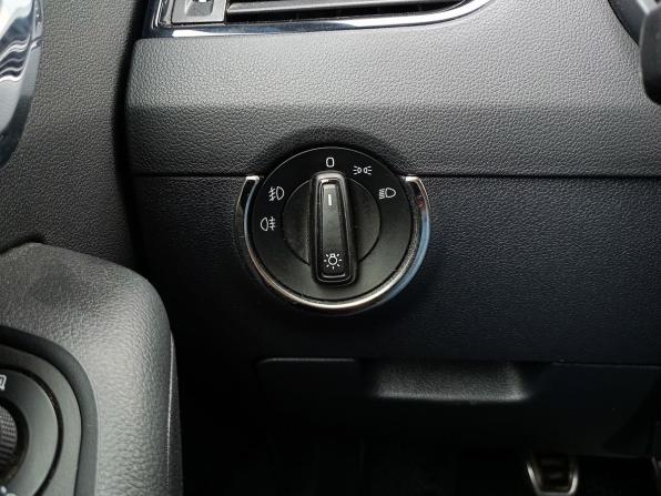 Skoda Octavia III (A7) Рестайлинг с пробегом 2018 года, цена 1 645 000 рублей, 72854 км, лифтбек, Автокод Объявления