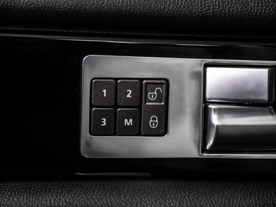 Land Rover Discovery IV Рестайлинг Москва  - изображение 11