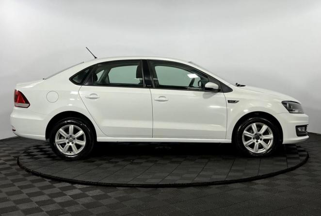 Volkswagen Polo V Рестайлинг с пробегом 2016 года, цена 1 000 000 рублей, 181746 км, седан, Автокод Объявления
