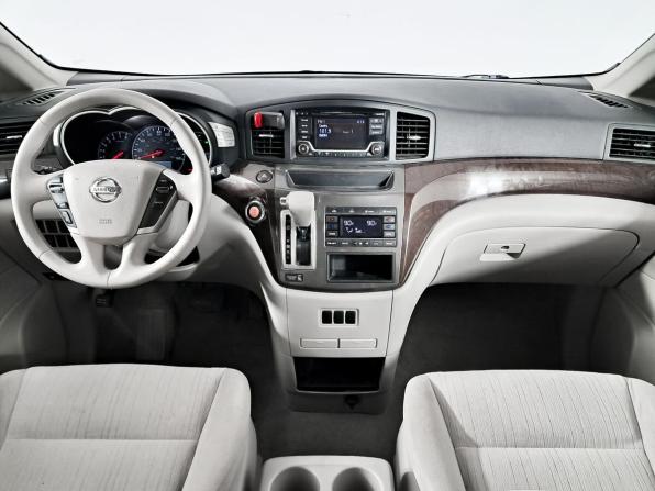 Nissan Quest IV с пробегом 2016 года, цена 1 682 000 рублей, 127000 км, минивэн, Автокод Объявления