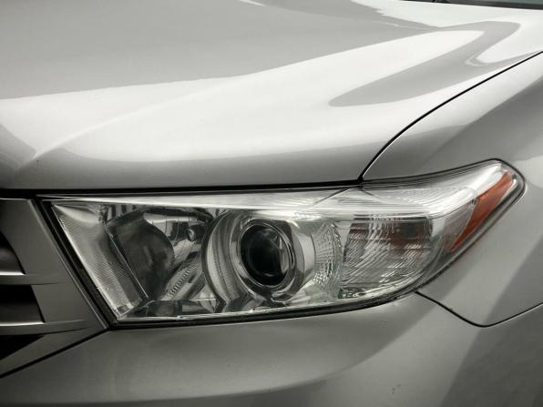 Toyota Highlander II (XU40) Рестайлинг с пробегом 2012 года, цена 2 099 000 рублей, 154469 км, внедорожник, Автокод Объявления