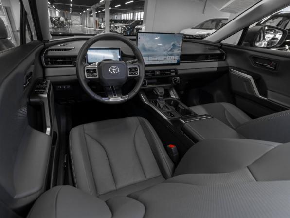 Toyota RAV4 VI (XA60) с пробегом 2026 года, цена 4 050 000 рублей, 17 км, внедорожник, Автокод Объявления