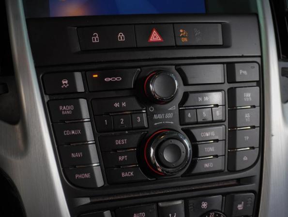 Opel Astra J Рестайлинг с пробегом 2012 года, цена 799 000 рублей, 228733 км, хэтчбек, Автокод Объявления