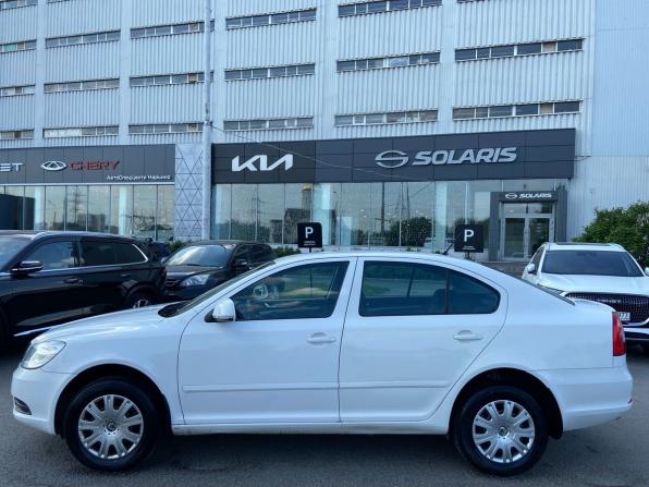 Skoda Octavia II (A5) Рестайлинг с пробегом 2013 года, цена 948 000 рублей, 76400 км, лифтбек, Автокод Объявления