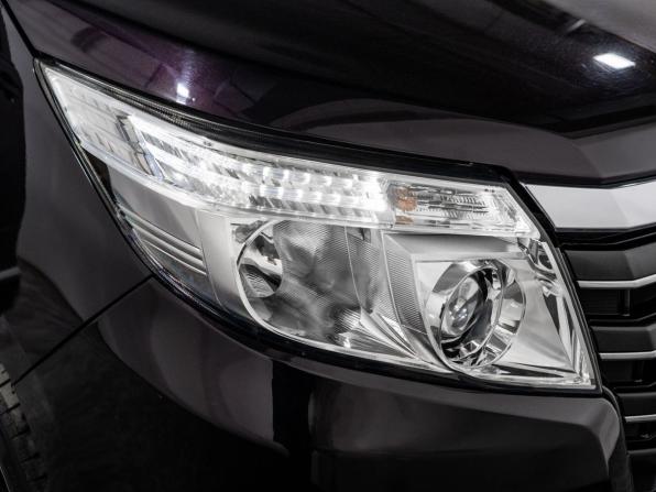 Toyota Noah III (R80) с пробегом 2015 года, цена 1 700 000 рублей, 207169 км, минивэн, Автокод Объявления