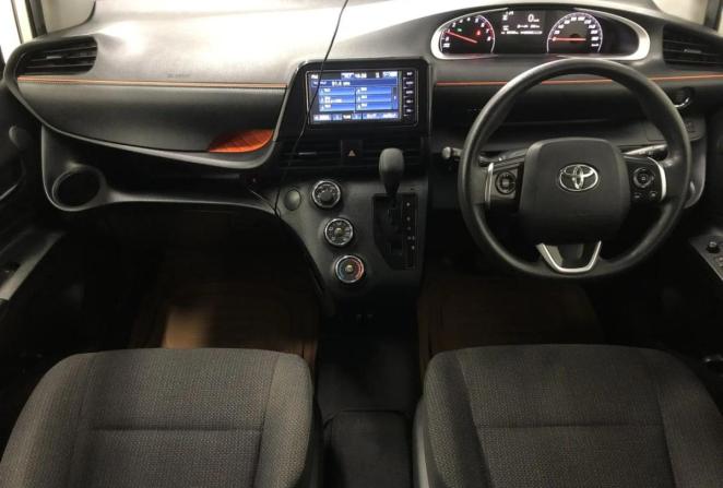Toyota Sienta II Рестайлинг с пробегом 2019 года, цена 1 660 000 рублей, 68403 км, компактвэн, Автокод Объявления