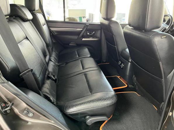 Mitsubishi Pajero IV Рестайлинг 1 с пробегом 2013 года, цена 1 998 000 рублей, 222000 км, внедорожник, Автокод Объявления