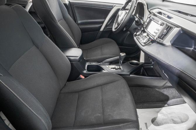 Toyota RAV4 IV (XA40) с пробегом 2013 года, цена 2 099 000 рублей, 176000 км, внедорожник, Автокод Объявления