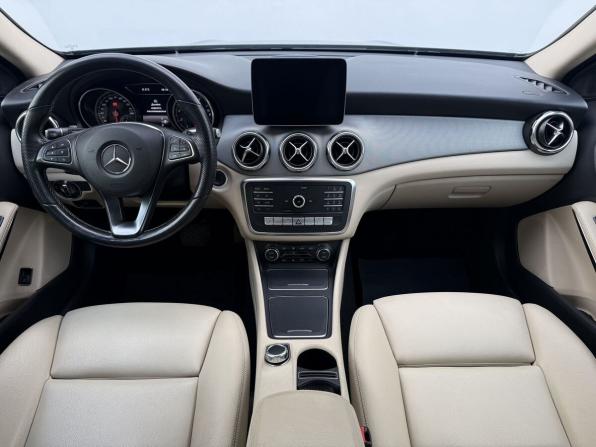 Mercedes-Benz GLA I (X156) Рестайлинг с пробегом 2019 года, цена 2 200 000 рублей, 169000 км, внедорожник, Автокод Объявления