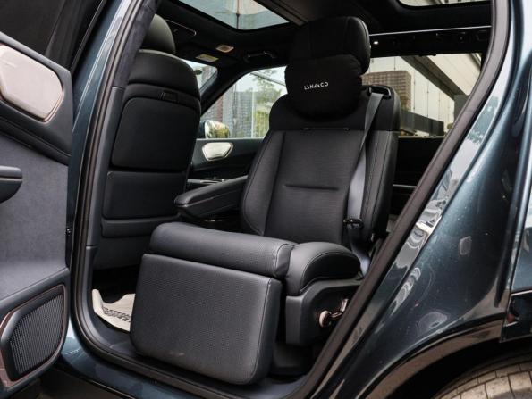 Lynk &amp; Co 900 с пробегом 2025 года, цена 7 700 000 рублей, 2500 км, внедорожник, Автокод Объявления