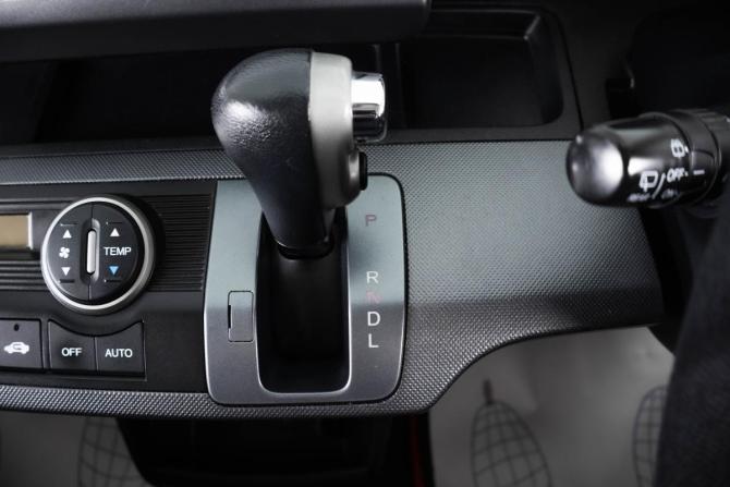 Honda Freed I с пробегом 2010 года, цена 1 149 000 рублей, 181254 км, компактвэн, Автокод Объявления