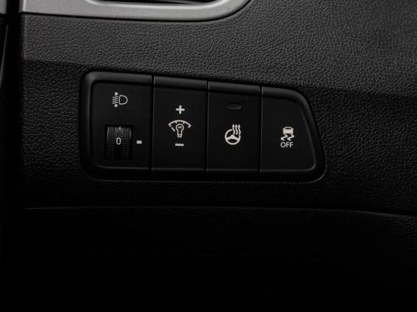 Hyundai Elantra VI (AD) с пробегом 2015 года, цена 1 260 000 рублей, 160200 км, седан, Автокод Объявления