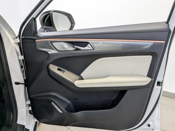 Haval Jolion I Рестайлинг с пробегом 2026 года, цена 2 400 000 рублей, 6819 км, внедорожник, Автокод Объявления