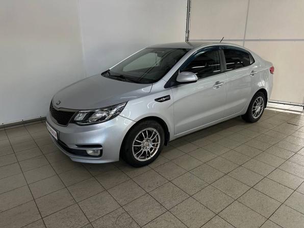 Kia Rio III Рестайлинг с пробегом 2017 года, цена 990 000 рублей, 156615 км, седан, Автокод Объявления