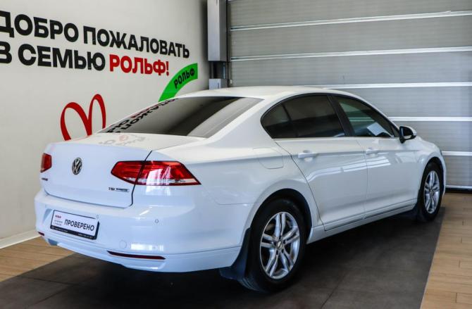 Volkswagen Passat B8 с пробегом 2015 года, цена 1 450 000 рублей, 216254 км, седан, Автокод Объявления