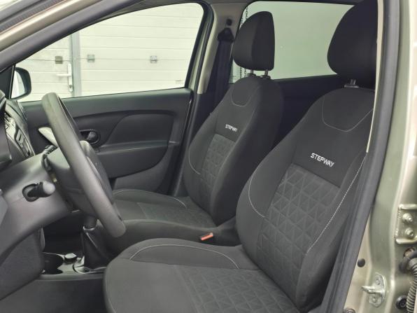 Renault Sandero II с пробегом 2017 года, цена 930 000 рублей, 161000 км, хэтчбек, Автокод Объявления