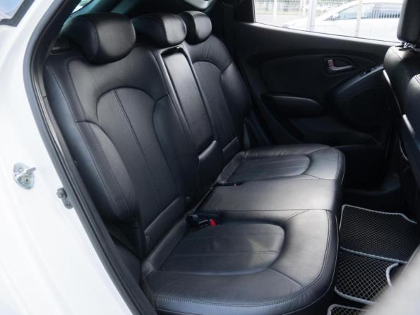 Hyundai ix35 I Рестайлинг с пробегом 2015 года, цена 1 560 000 рублей, 130499 км, внедорожник, Автокод Объявления