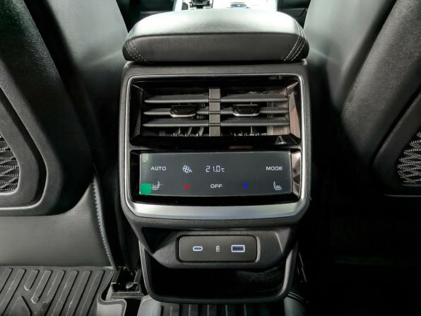 Geely Monjaro I Рестайлинг с пробегом 2025 года, цена 3 749 500 рублей, 16500 км, внедорожник, Автокод Объявления