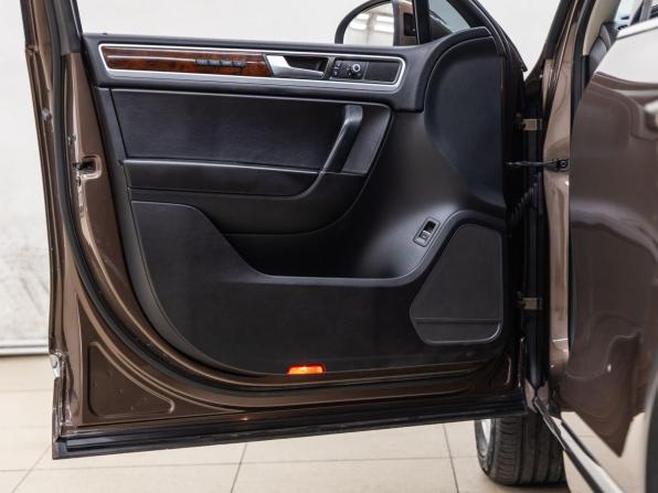 Volkswagen Touareg II с пробегом 2013 года, цена 1 750 000 рублей, 285363 км, внедорожник, Автокод Объявления