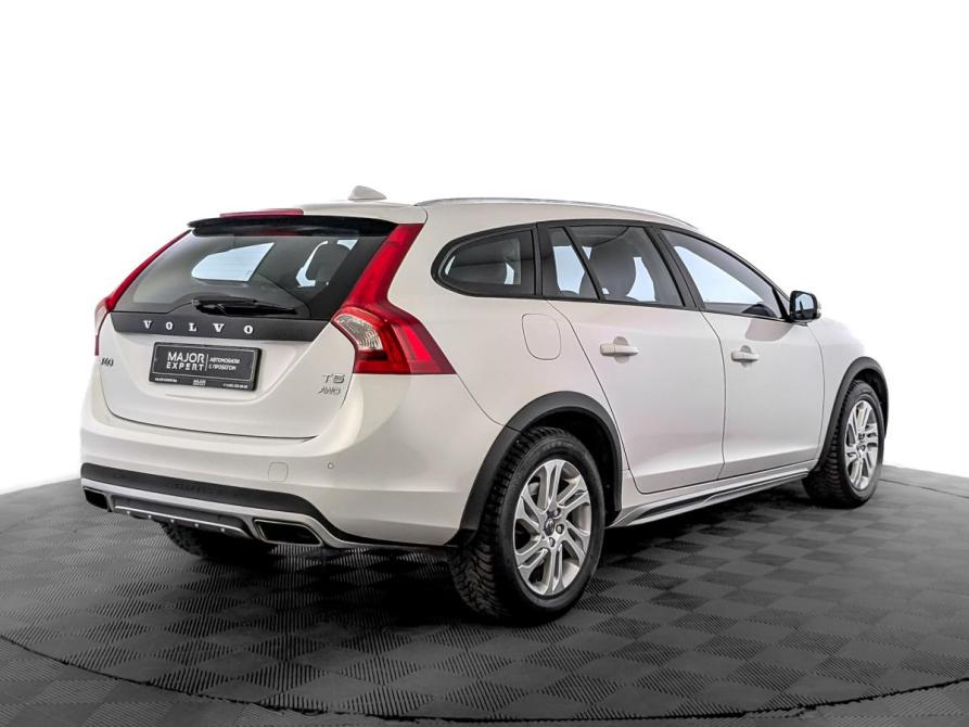Volvo V60 Cross Country I Москва  - изображение 5
