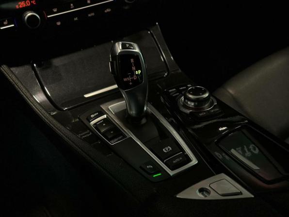 BMW 5 серии VI (F10/F11/F07) Рестайлинг с пробегом 2013 года, цена 1 785 000 рублей, 242385 км, седан, Автокод Объявления