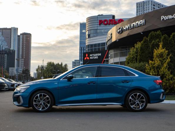 Audi A3 IV (8Y) с пробегом 2021 года, цена 2 528 000 рублей, 48535 км, седан, Автокод Объявления