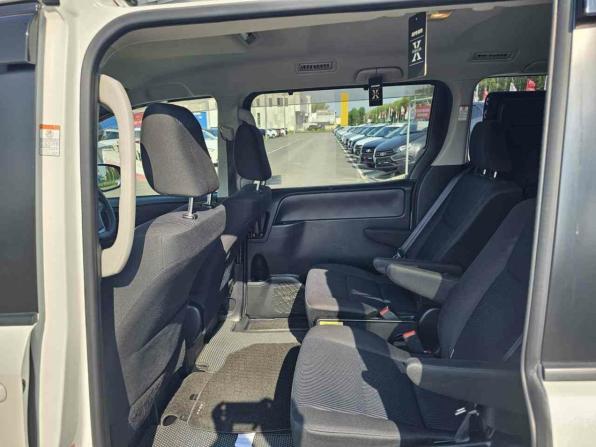 Toyota Noah III (R80) с пробегом 2015 года, цена 2 205 000 рублей, 192868 км, минивэн, Автокод Объявления