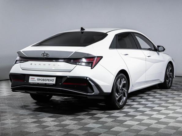 Hyundai Elantra VII (CN7) Рестайлинг с пробегом 2024 года, цена 2 200 000 рублей, 31881 км, седан, Автокод Объявления